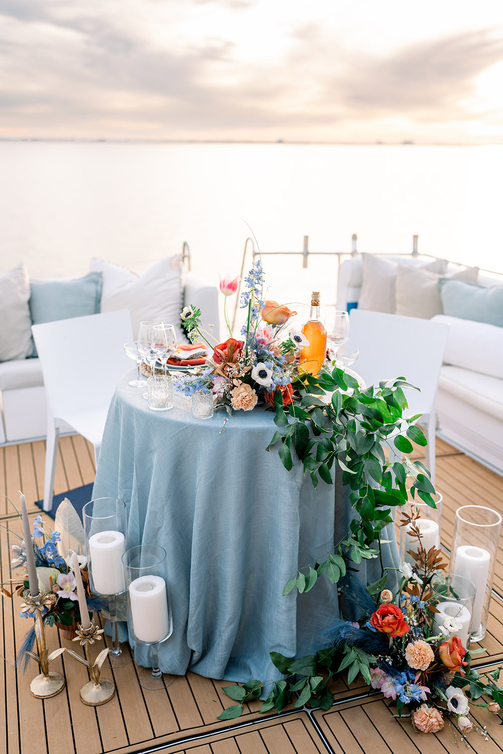 wedding sweetheart table