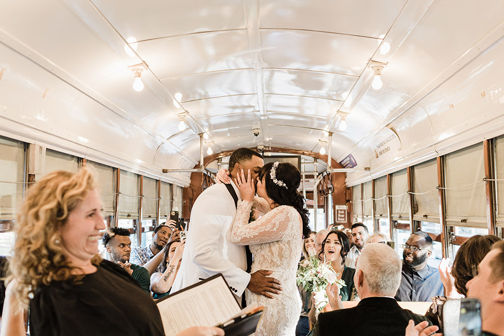 elopement on the New Orleans streetcar