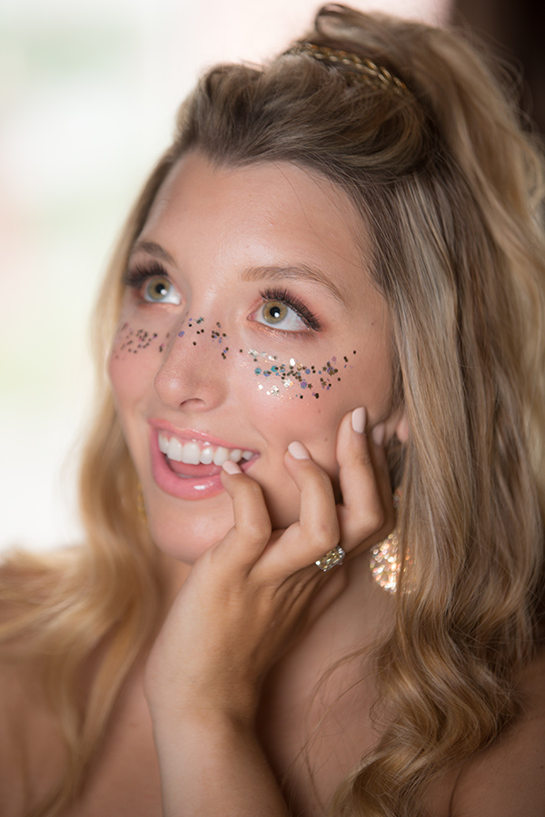 A bride with glitter makeup. Photo: Brian Jarreau