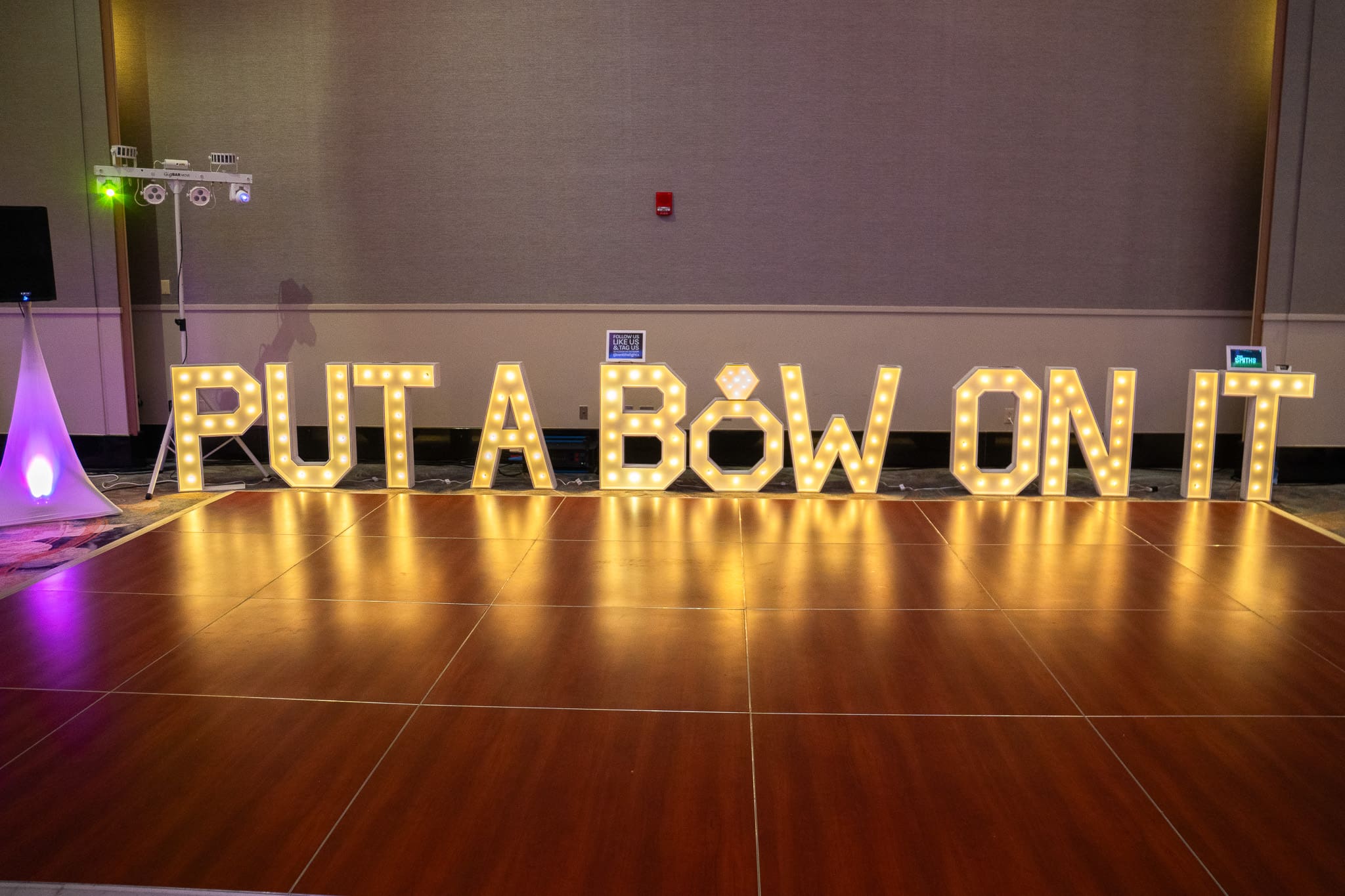 Put a Bow on It: A Mobile Alabama Bridal Show at The Battle House