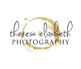 Theresa elizabeth PHOTOGRAPHY logo in elegant cursive and bold capitals atop a gold watercolor circle.